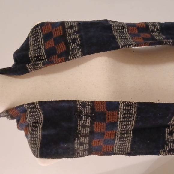 American Eagle scarf navy orange printed graphic Aztec design tassels used - Picture 2 of 16